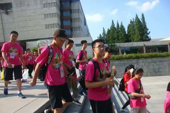 2018年青少年高校科学营江苏科学营相聚东南共筑科技梦